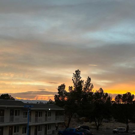 Motel 6 Victorville Esterno foto