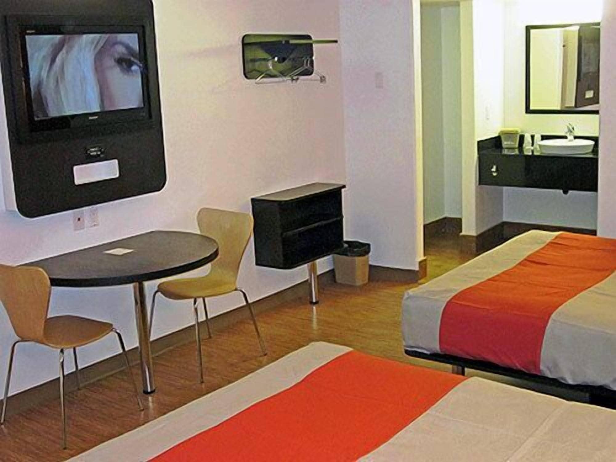 Motel 6 Victorville Esterno foto