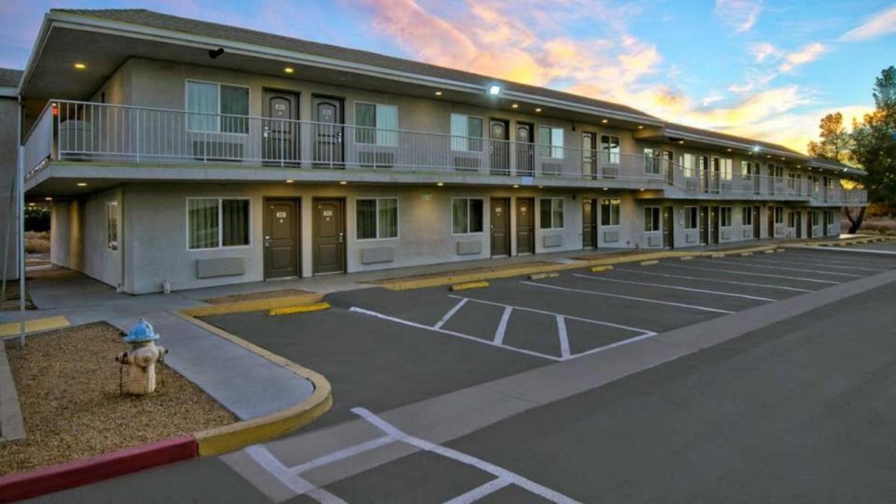 Motel 6 Victorville Esterno foto
