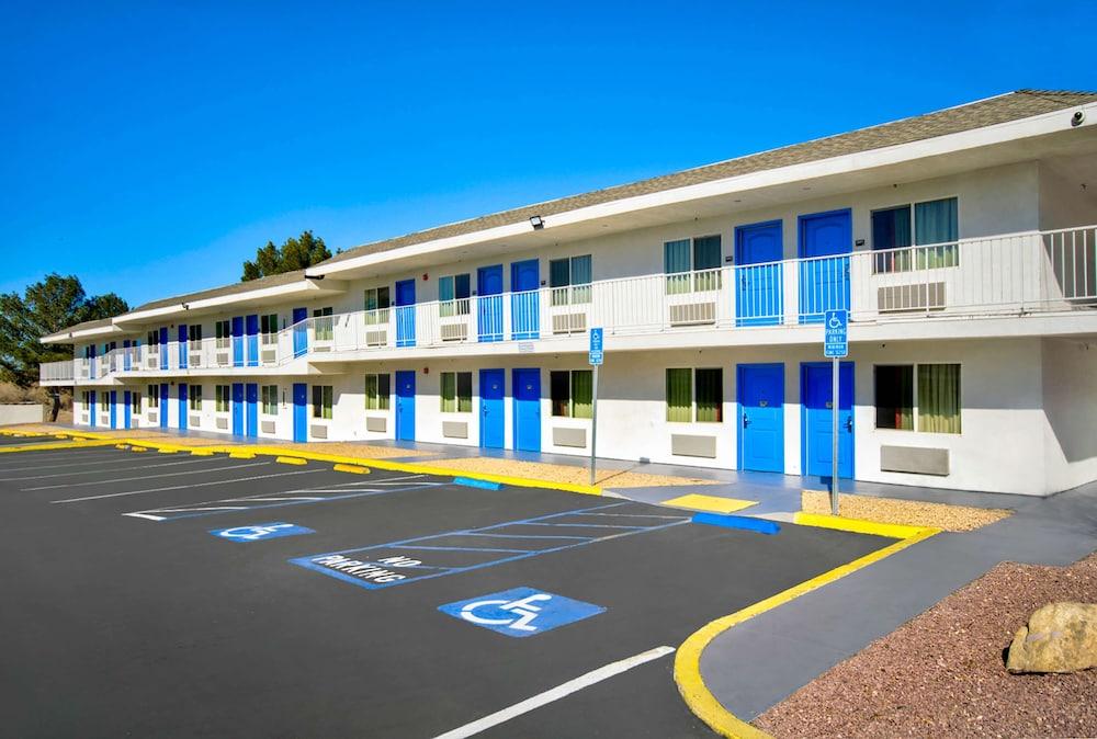 Motel 6 Victorville Esterno foto