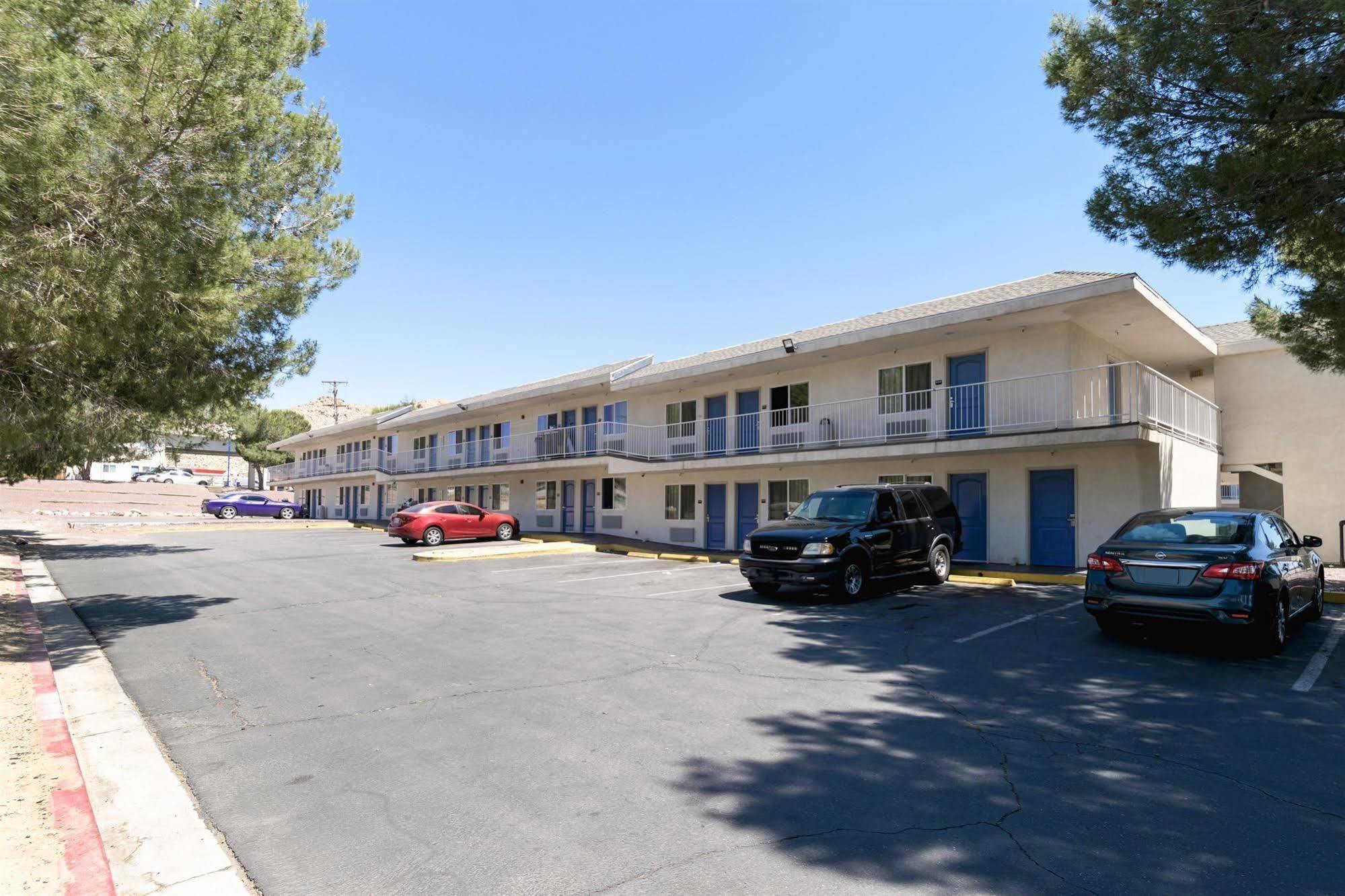 Motel 6 Victorville Esterno foto