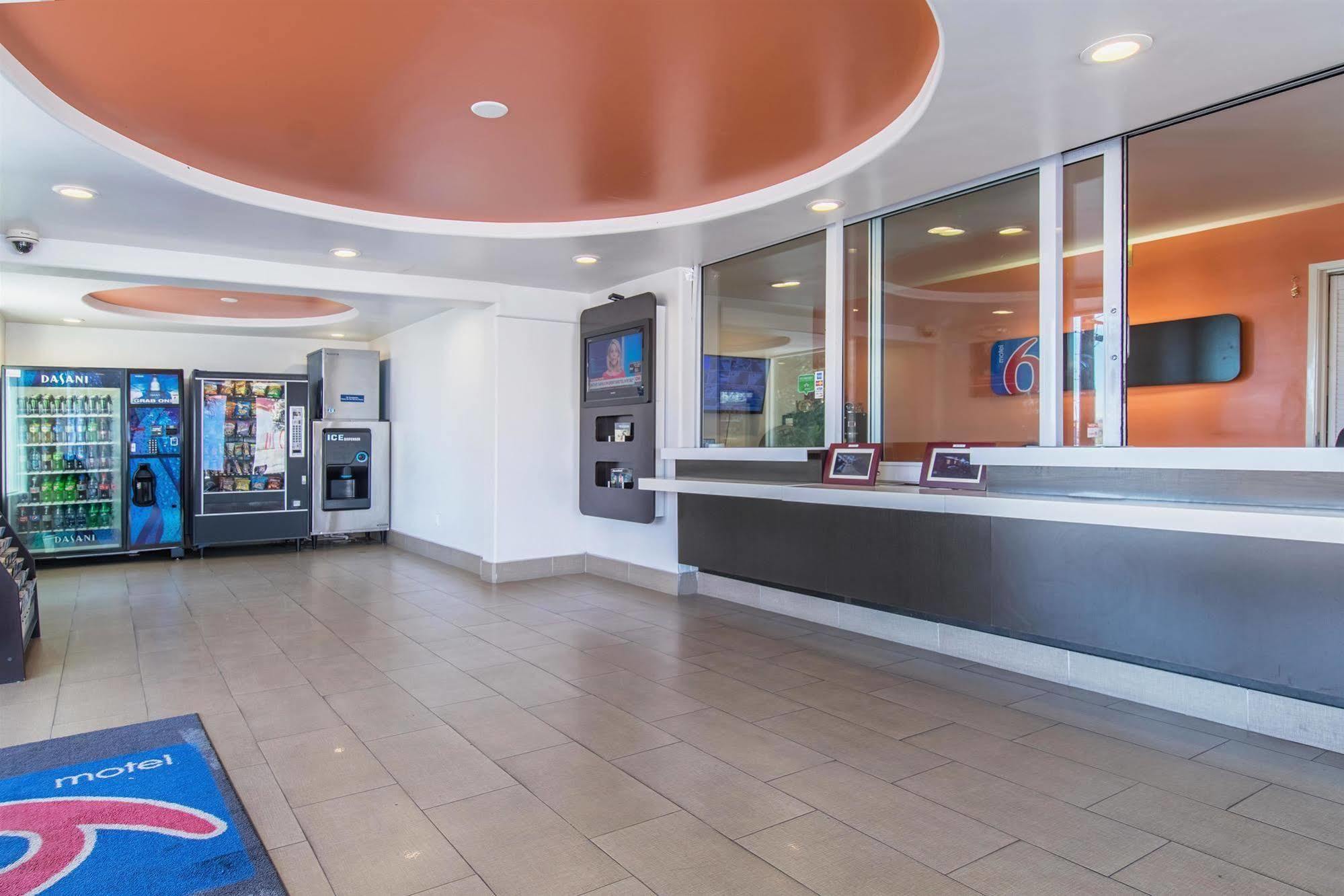 Motel 6 Victorville Esterno foto